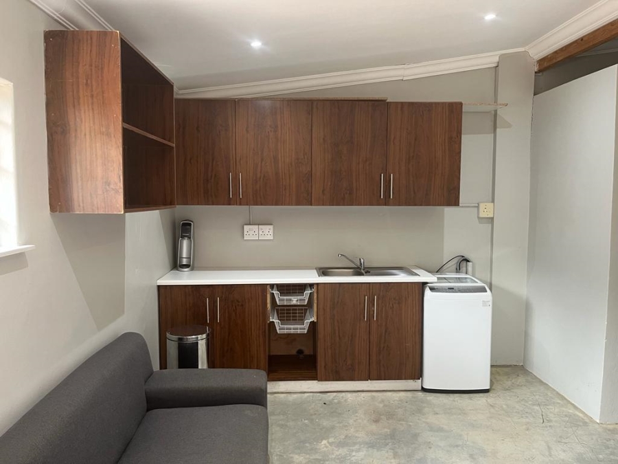 5 Bedroom Property for Sale in Langenhovenpark Free State